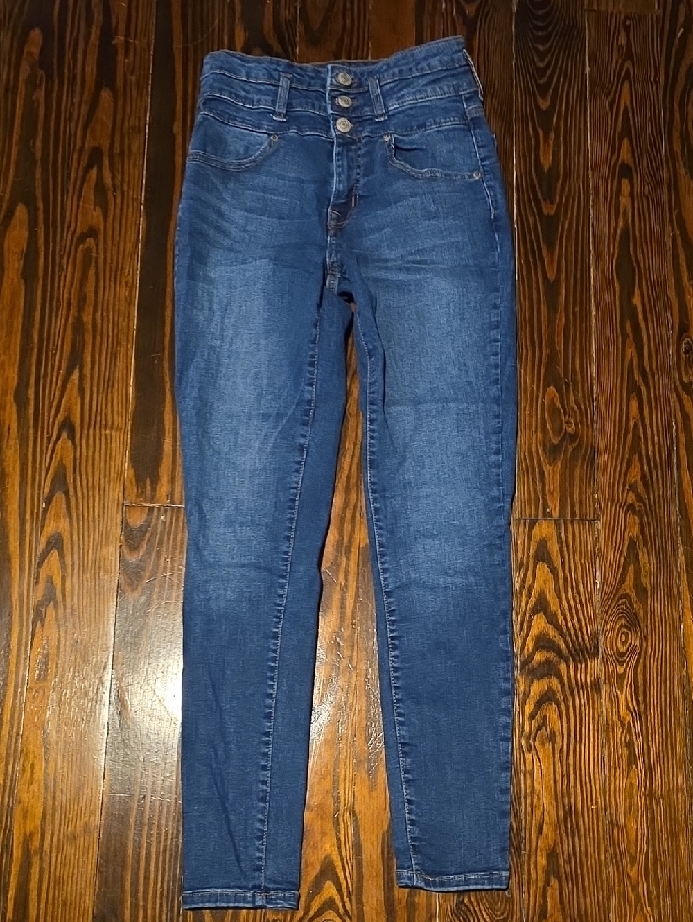 High-Rise Skinny Jeans in Medium Blue Size 4R